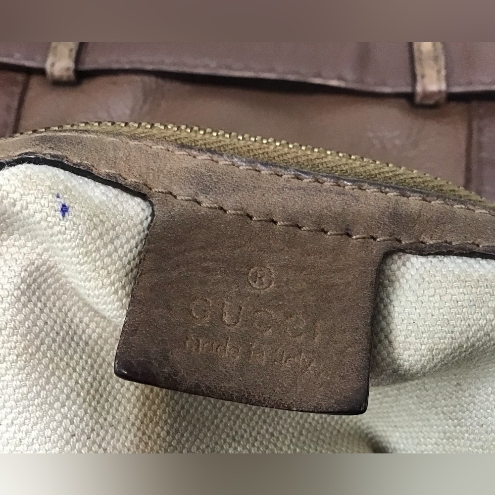 Gucci Bags - Picture 14 of 16